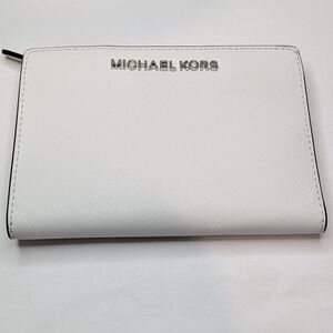 Michael Kors Bifold Wallet